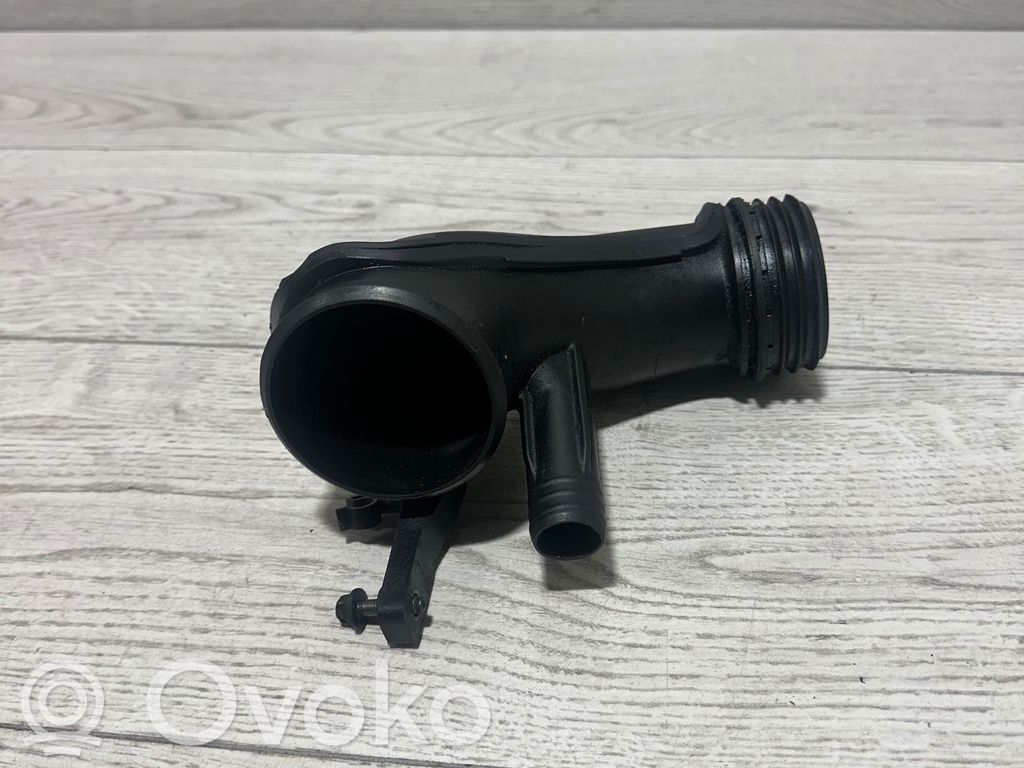 BMW X5 E70 Ilmanoton kanavan osa 