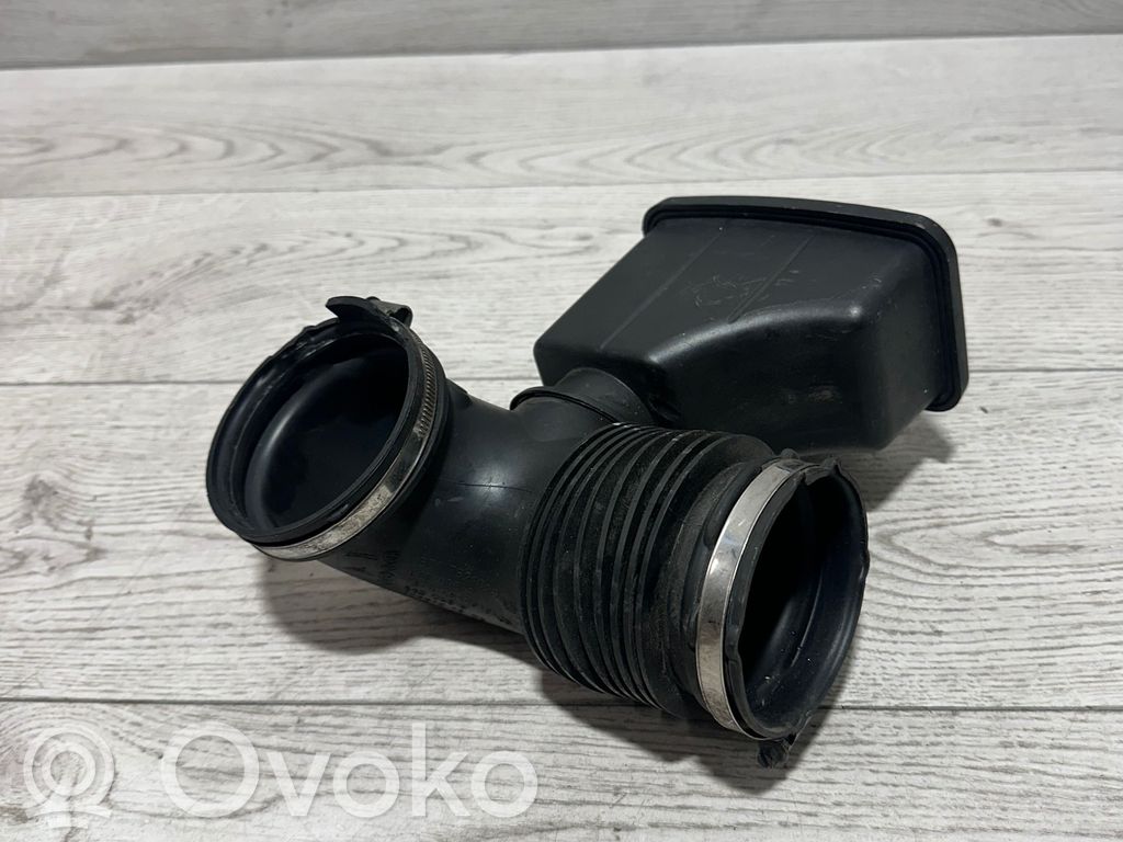 BMW 5 E60 E61 Część rury dolotu powietrza 