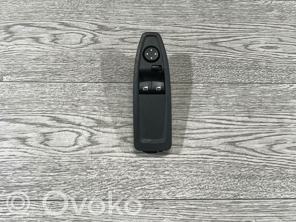 BMW 4 F32 F33 Elektrinių langų jungtukas 