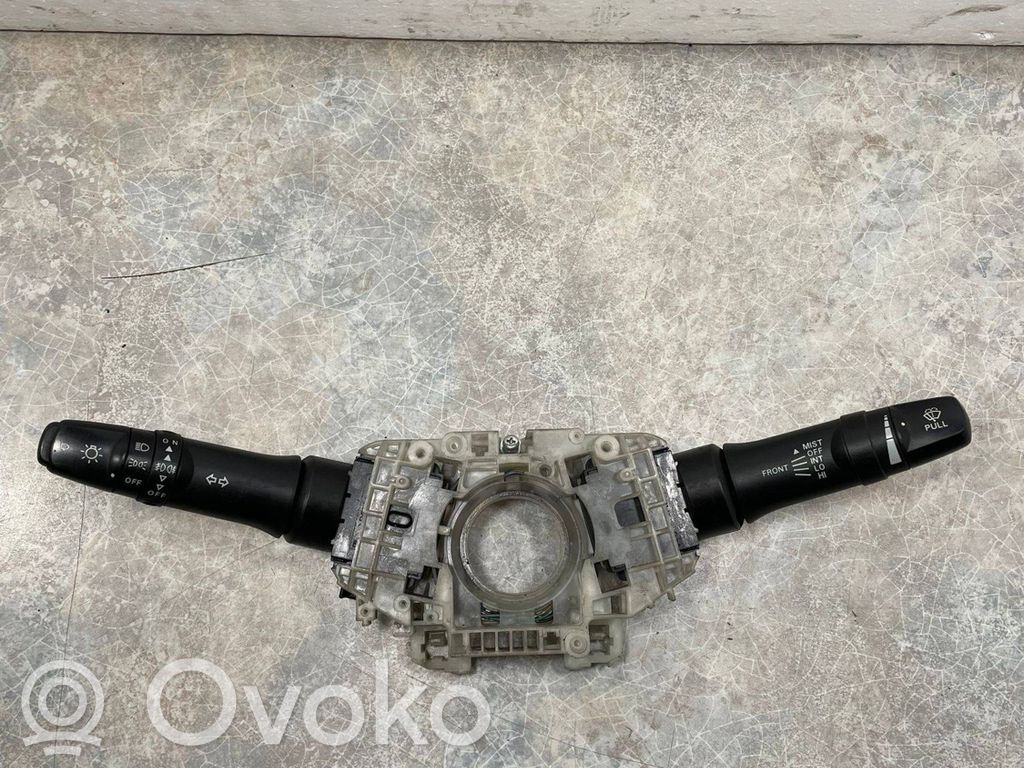 Mitsubishi Lancer X Commodo, commande essuie-glace/phare 