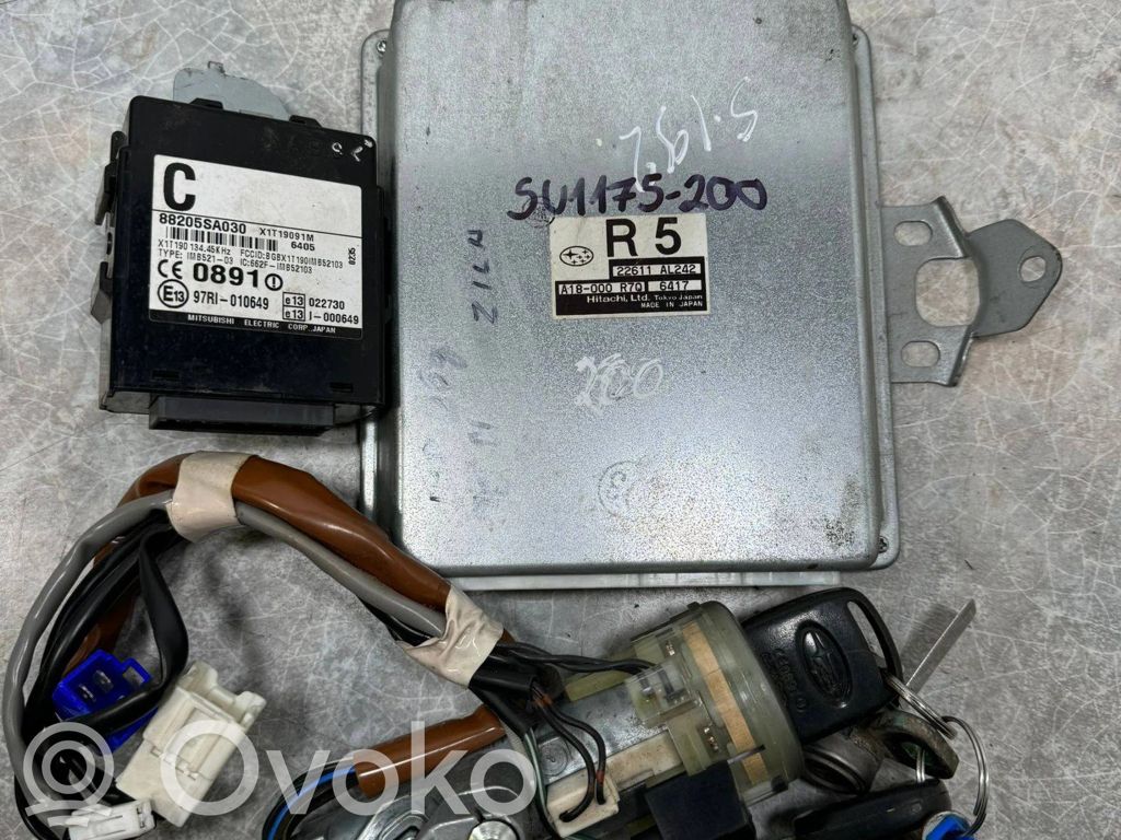 Subaru Forester SG Komputer / Sterownik ECU i komplet kluczy 