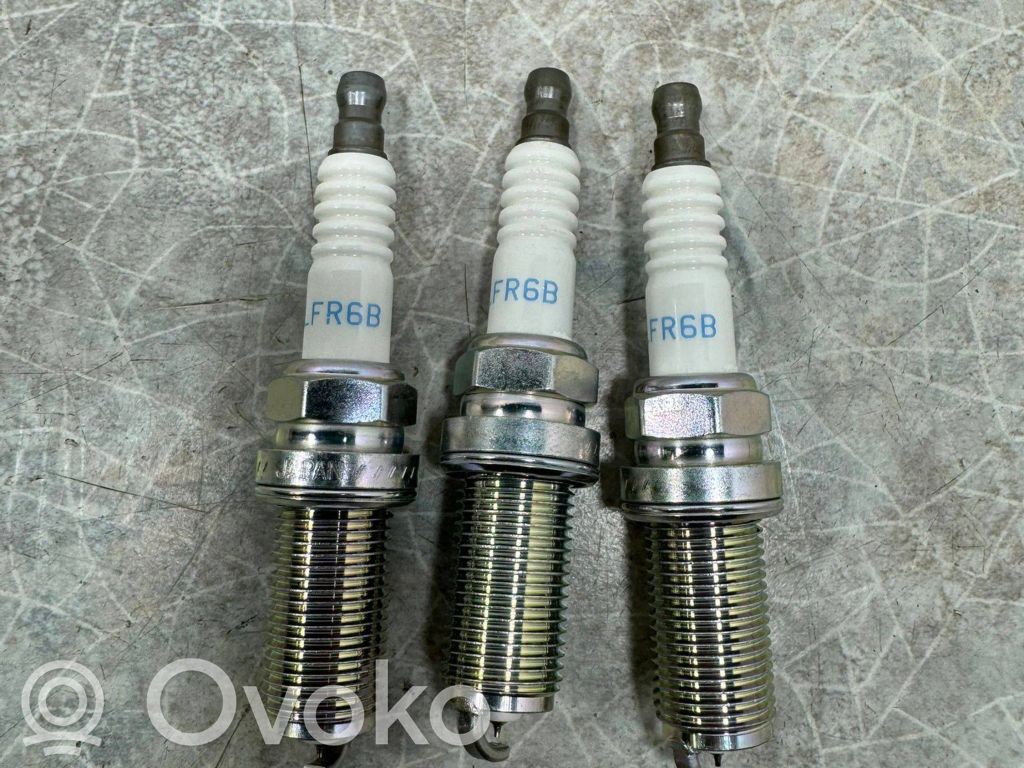 Svece (-es)   22401AA630