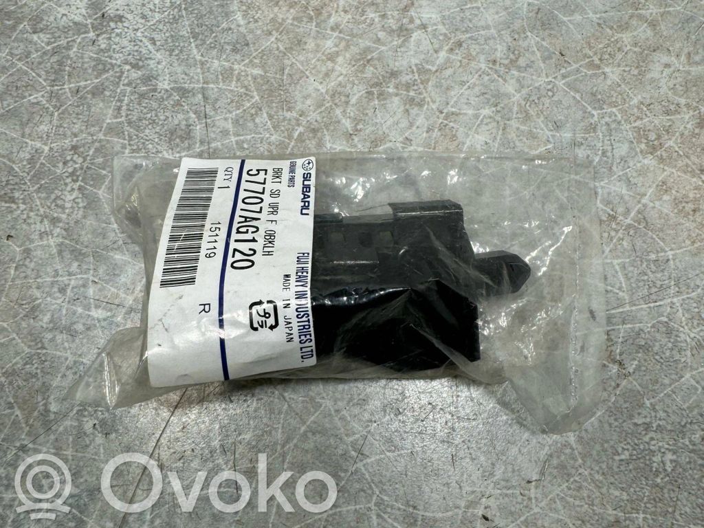 Uchwyt / Mocowanie zderzaka przedniego   57707AG120,151119