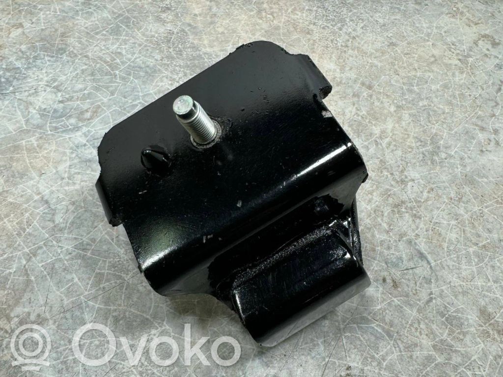 Engine mount bracket   41022FE060,060609S