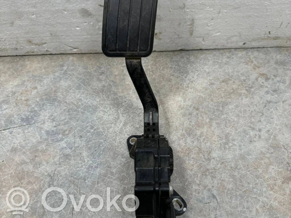 Subaru Outback Gaspedal 