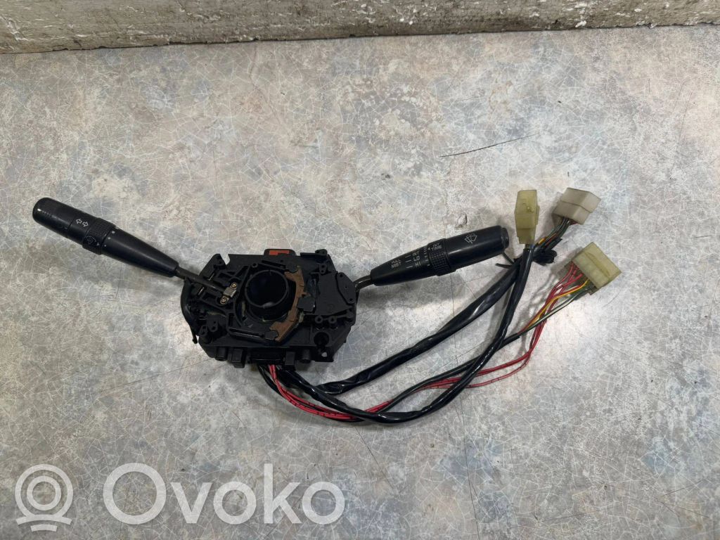 Subaru Impreza I Commodo, commande essuie-glace/phare 