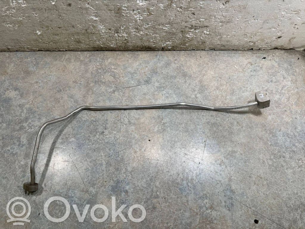BMW i3 Ilmastointilaitteen putki (A/C) 