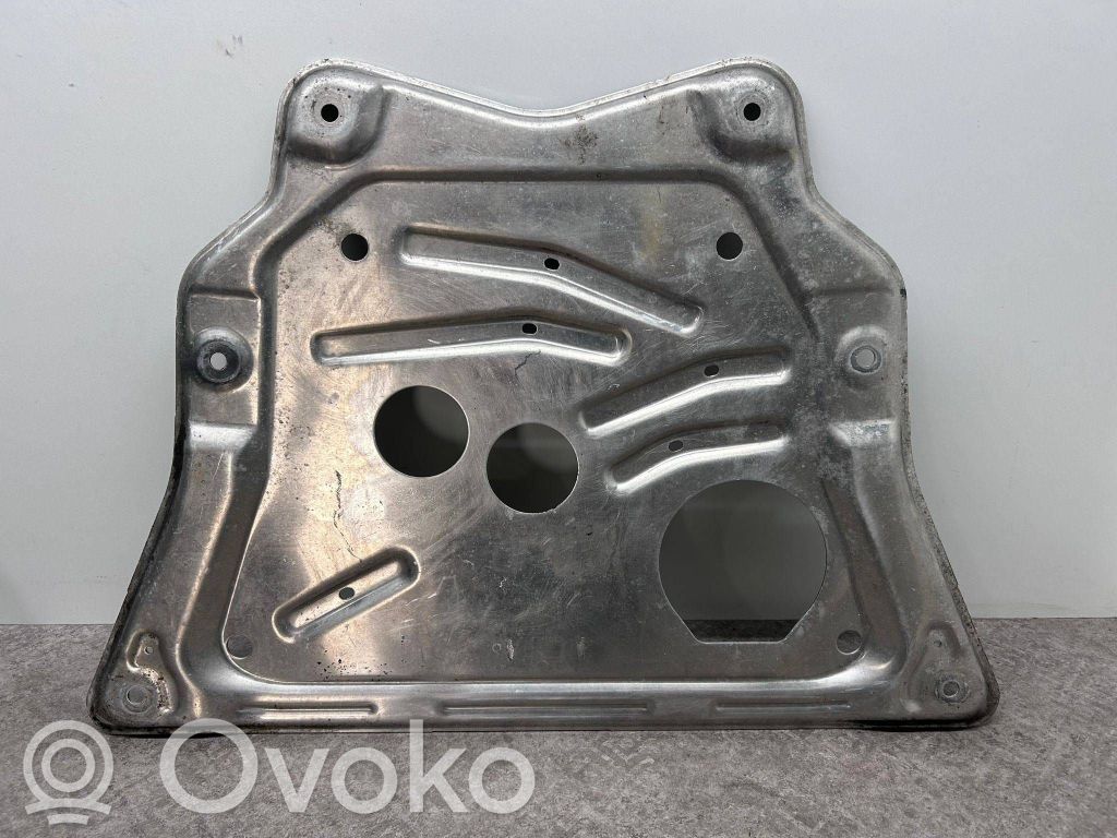 Engine splash shield/under tray   6853815