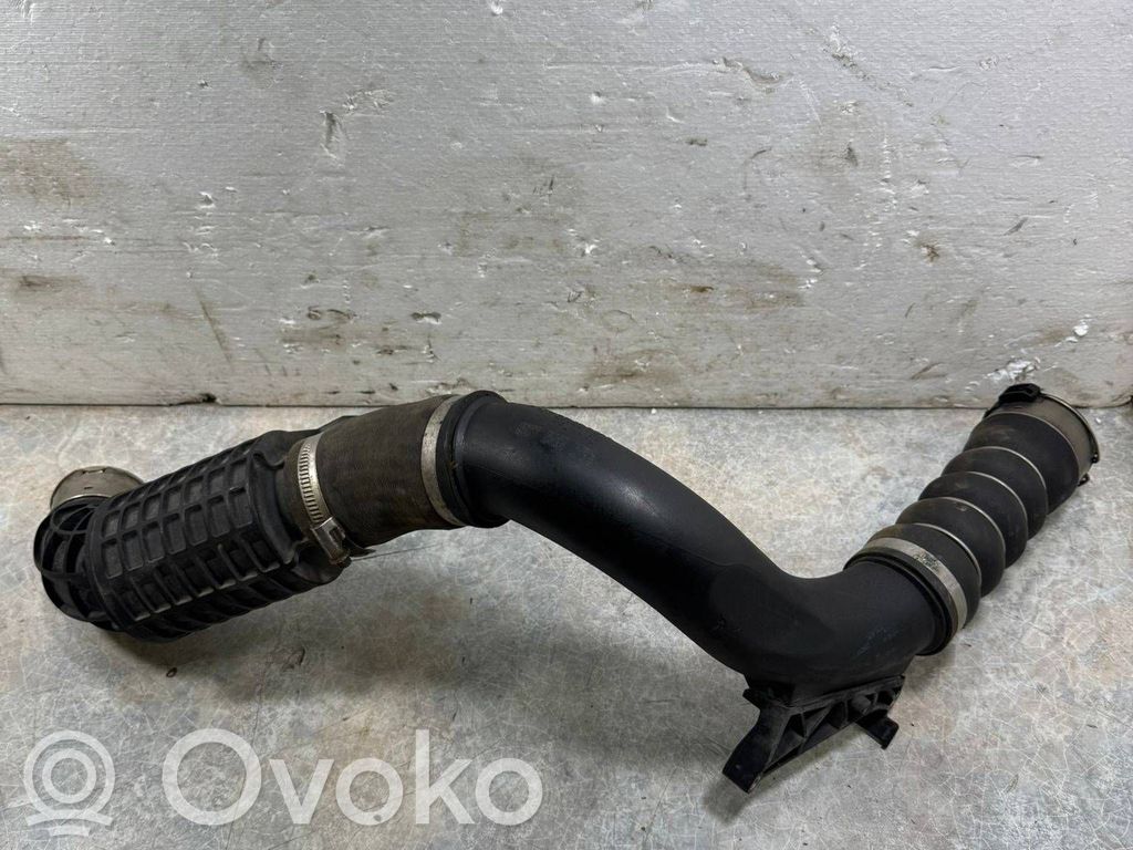 BMW X1 F48 F49 Wąż / Rura intercoolera 