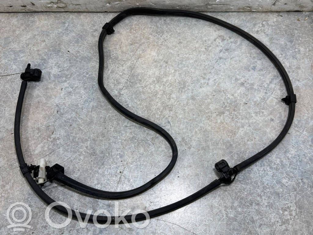 BMW i3 Windshield washer spray nozzle 