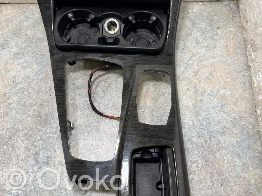 BMW 5 F10 F11 Inny elementy tunelu środkowego 