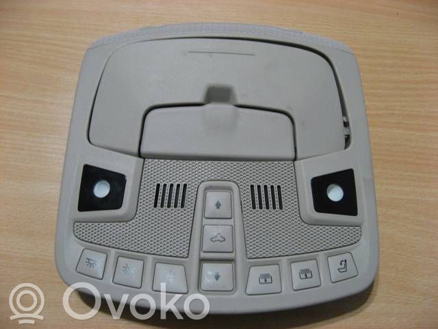 Lincoln Navigator Front seat light 