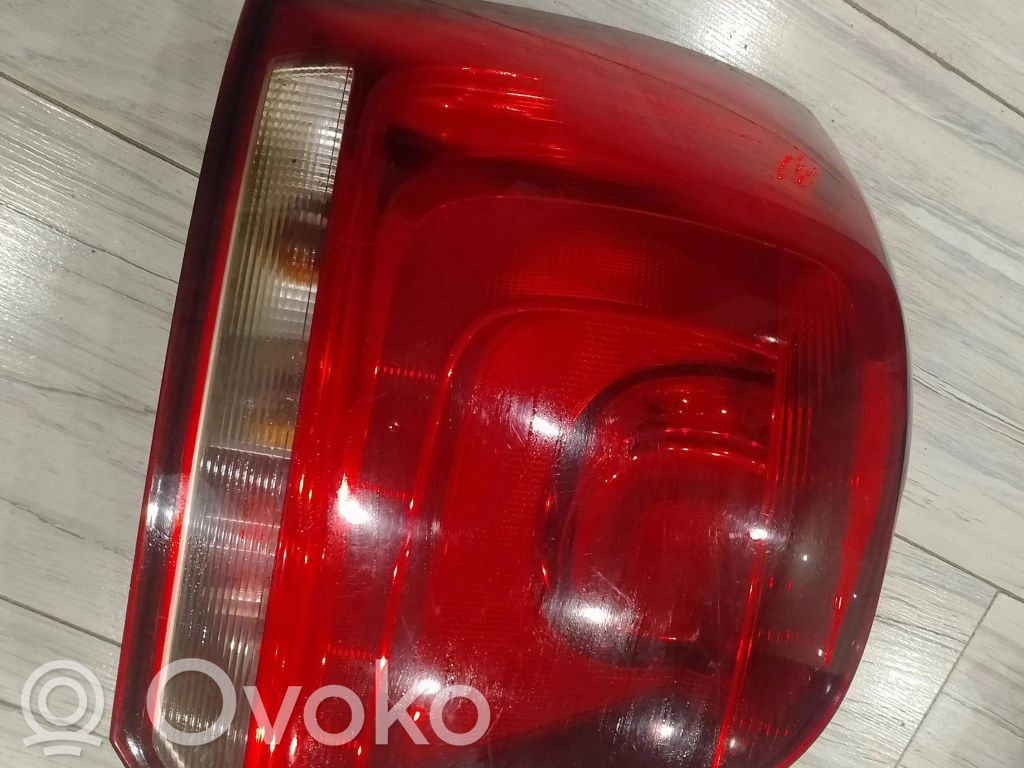 Volkswagen Polo V 6R Lampa zderzaka tylnego 