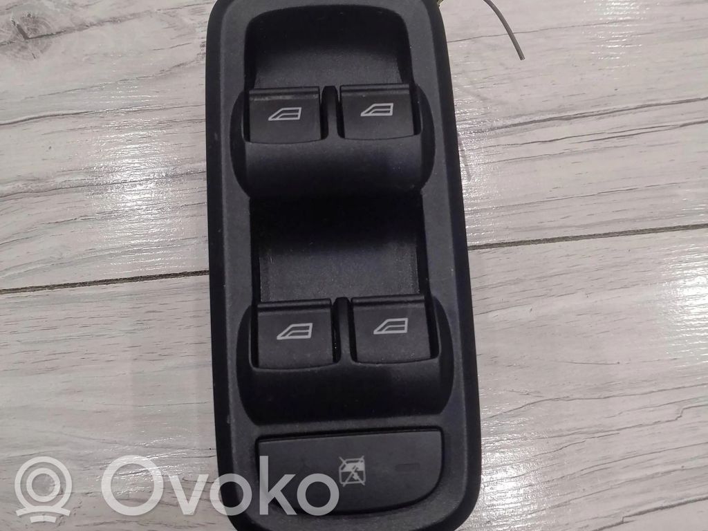 Ford Ka Electric window control switch 