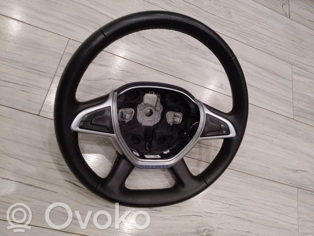 Dacia Sandero II Ohjauspyörä 