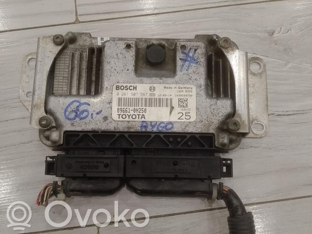 Toyota Aygo AB10 Engine control unit/module ECU 