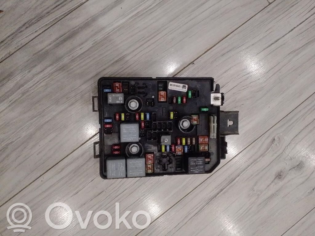 Opel Corsa E Fuse box set 