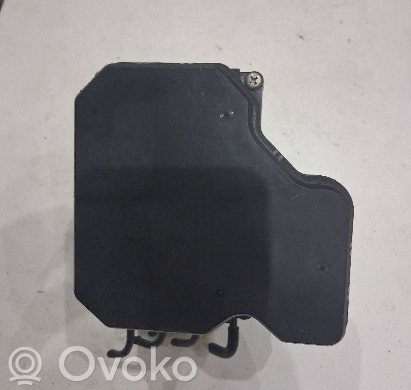 Lexus IS 220D-250-350 ABS Pump 