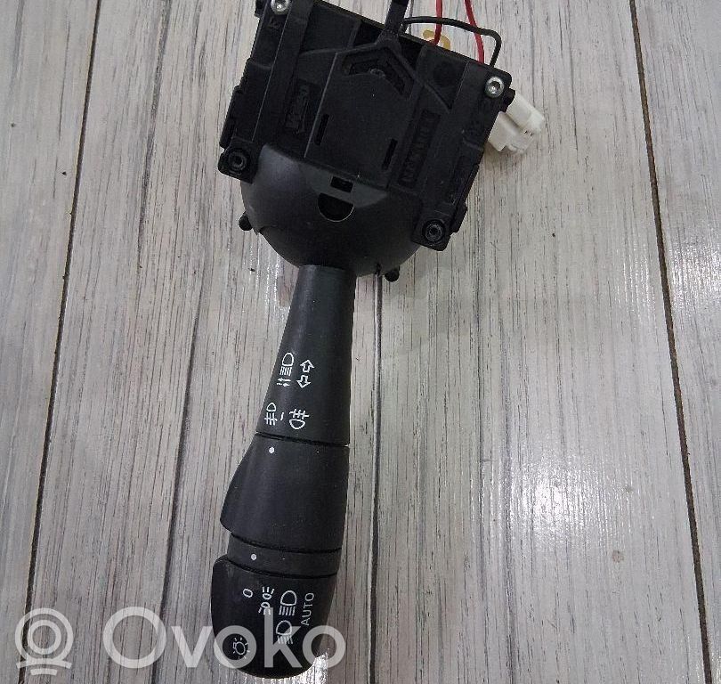 Renault Clio IV Light switch 