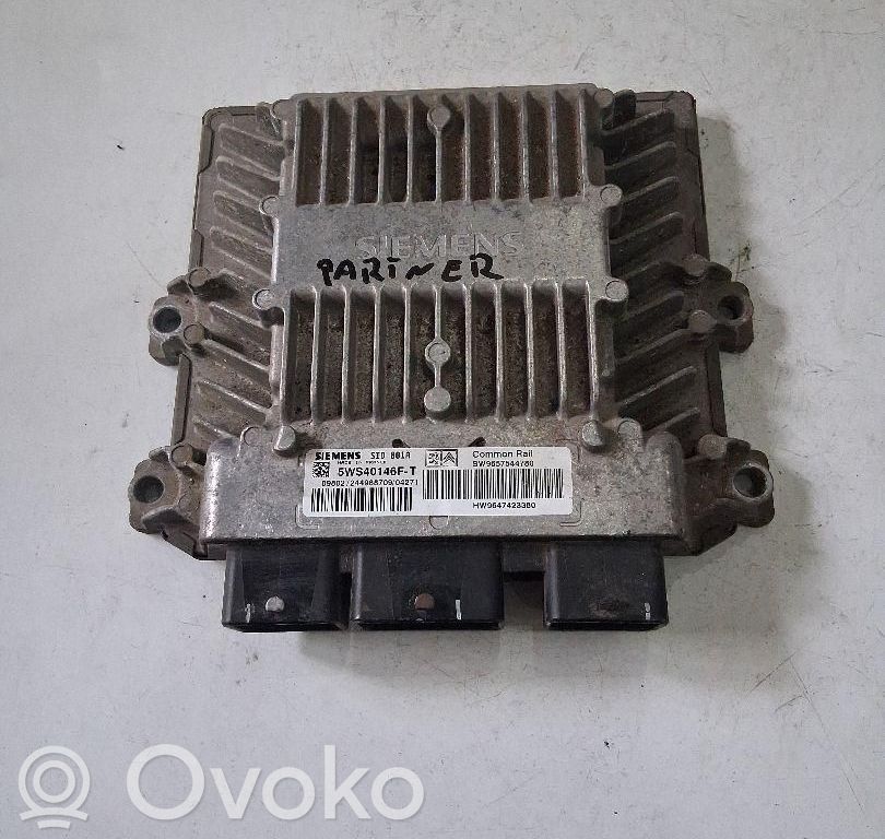 Peugeot Partner Motorsteuergerät ECU 