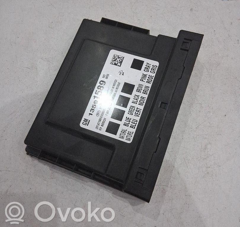 Opel Corsa E Module confort 