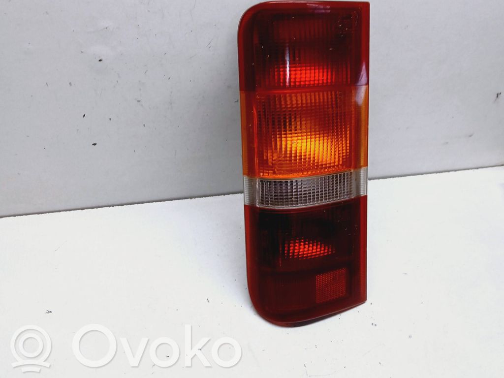 Ford Transit Luz trasera/de freno 