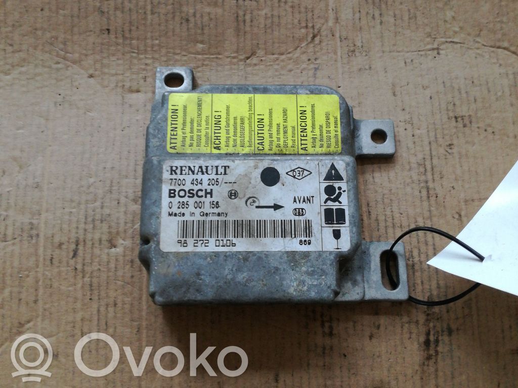 Renault Clio II Airbag control unit/module 