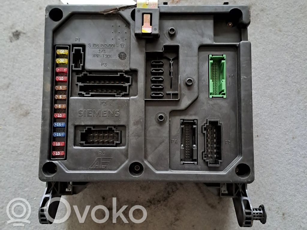 Saugiklių blokas   S120042100A