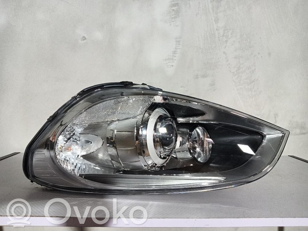 Volvo V60 Lampa przednia 