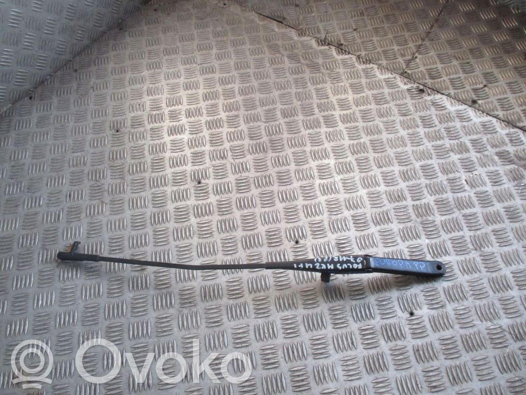 Front wiper blade arm   4M5117526CD