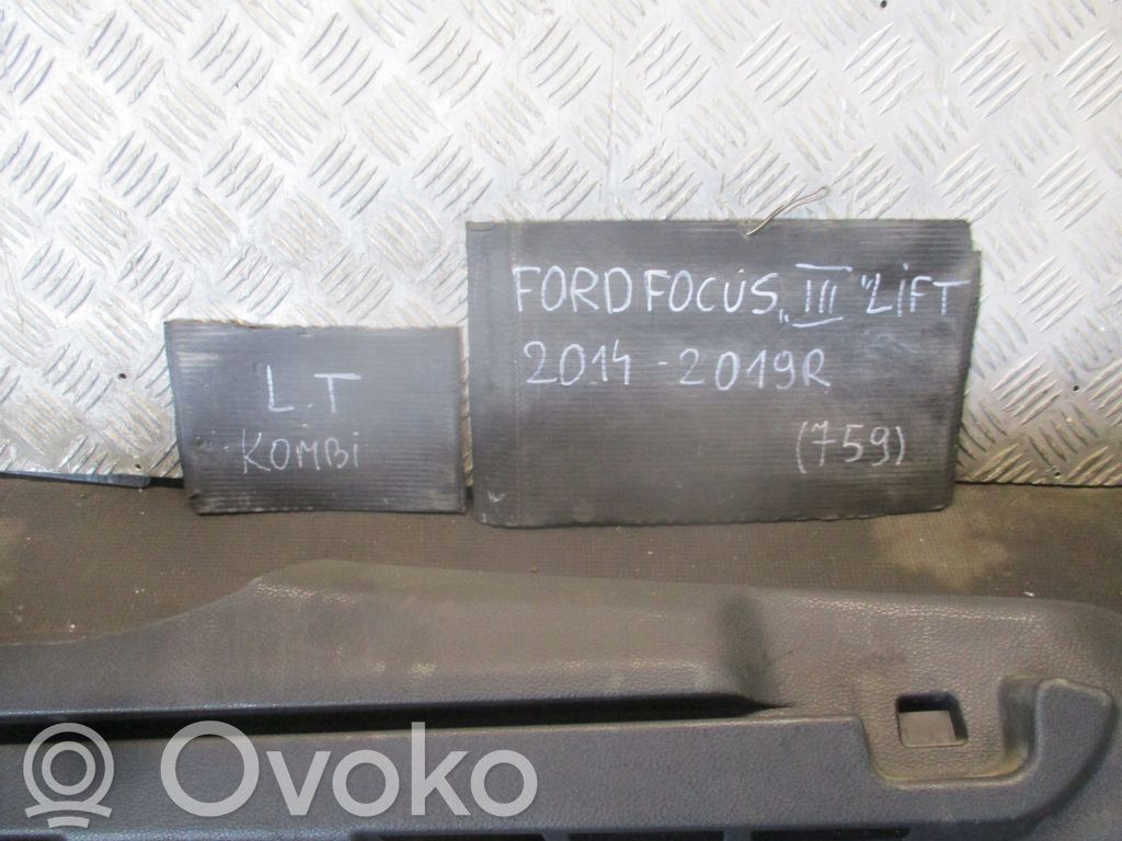 Ford Focus Dolny panel schowka koła zapasowego 