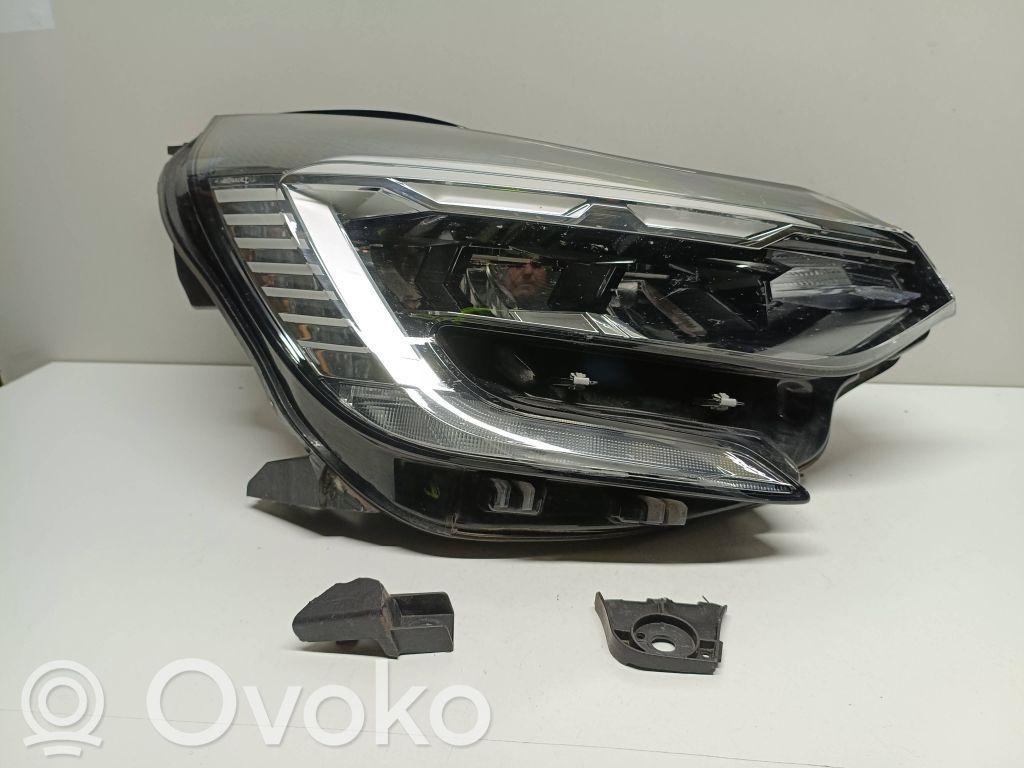 Renault Captur II Phare frontale 