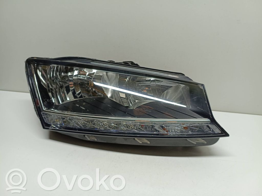 Skoda Fabia Mk3 (NJ) Faro/fanale 