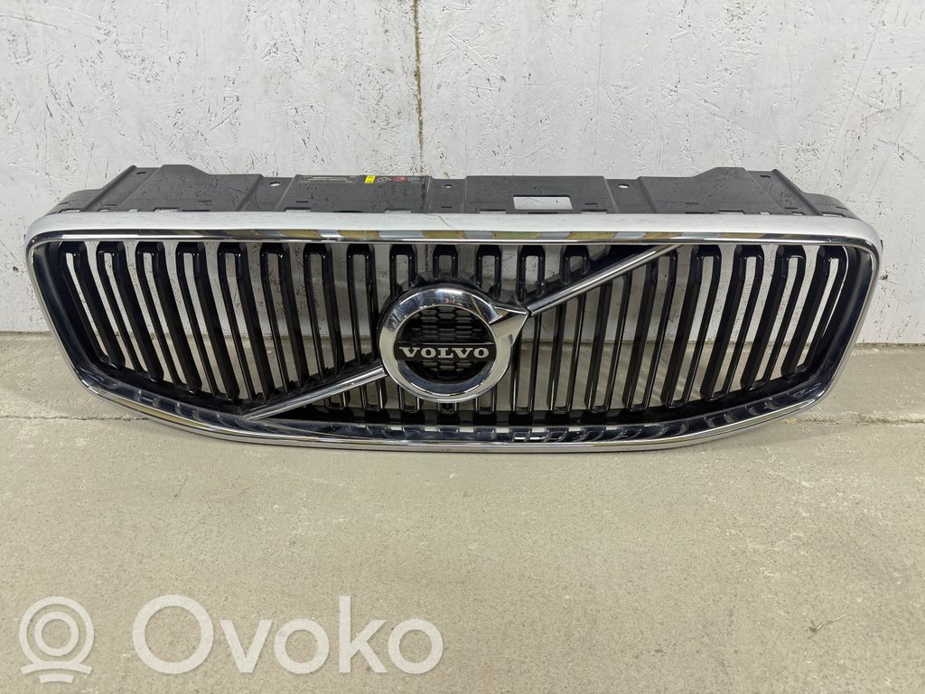 Volvo XC60 Maskownica / Grill / Atrapa górna chłodnicy 