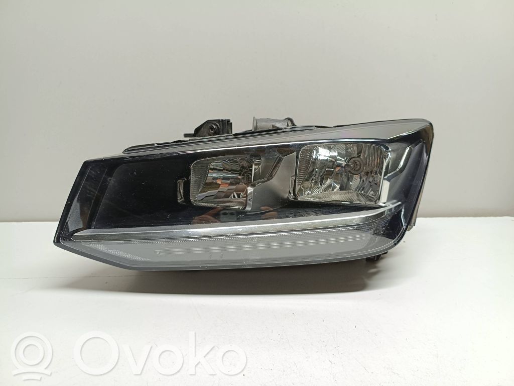 Audi Q2 - Headlight/headlamp 