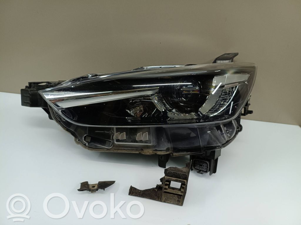 Headlight/headlamp   D10E51040