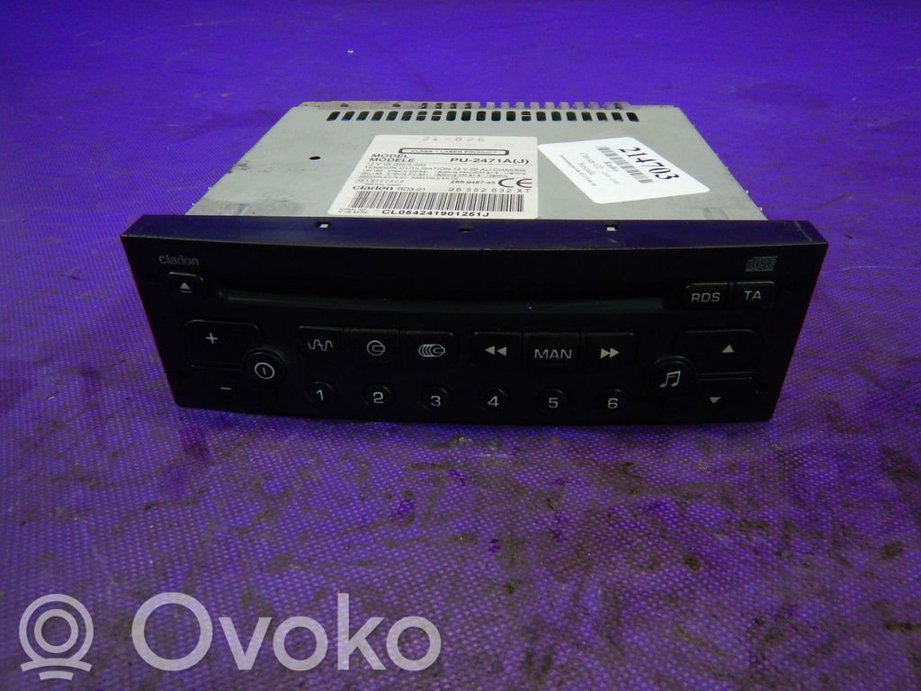 Alpine C2 Unitate principală radio/CD/DVD/GPS 