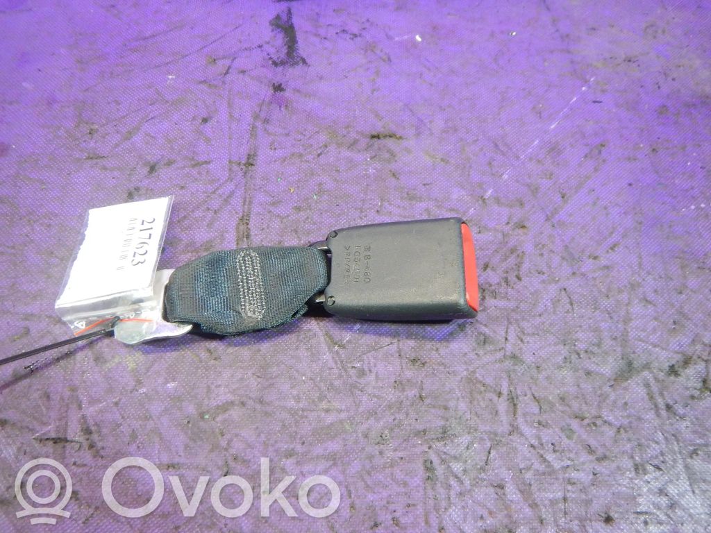 Etuistuimen turvavyön solki