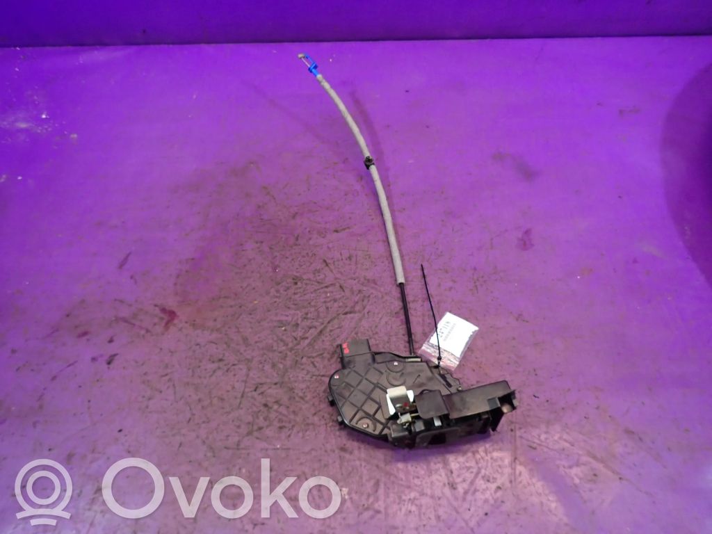 Ford Mondeo MK IV Priekšpusē slēdzene 