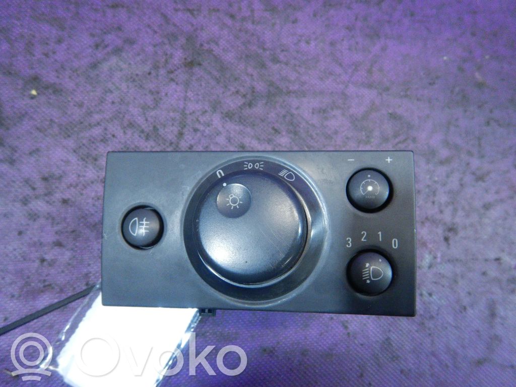 Opel Vectra C Light switch 