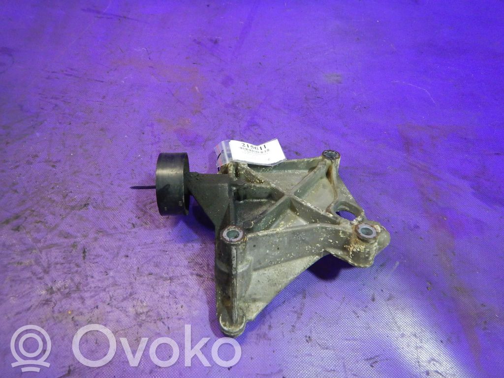 Volkswagen PASSAT B5 A/C-kompressorin kannatin