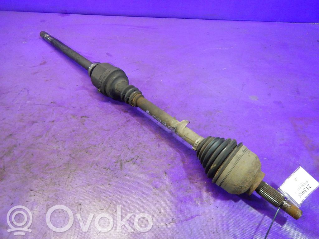 Etuvetoakseli