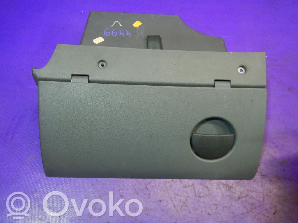 Opel Corsa C Daiktadėžė 