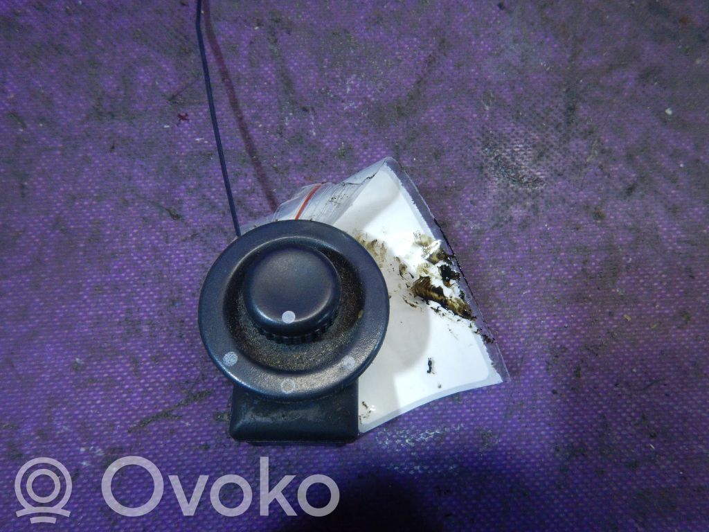Interruptor del espejo lateral   8200002442B,8200002442B
