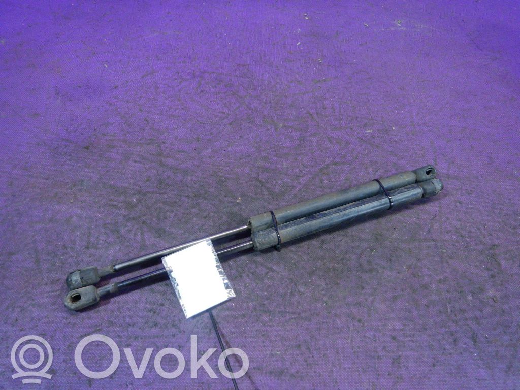 Skoda Octavia Mk1 (1U) Amortyzator / Siłownik tylnej klapy bagażnika 