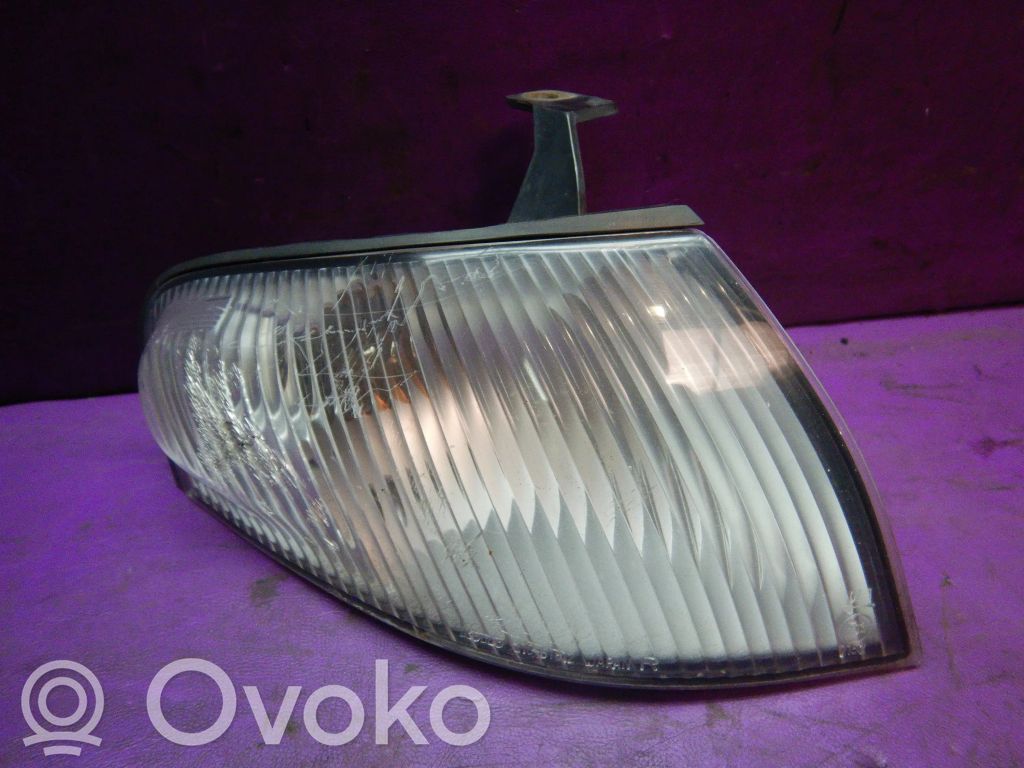 Mazda 323 F Front indicator light 