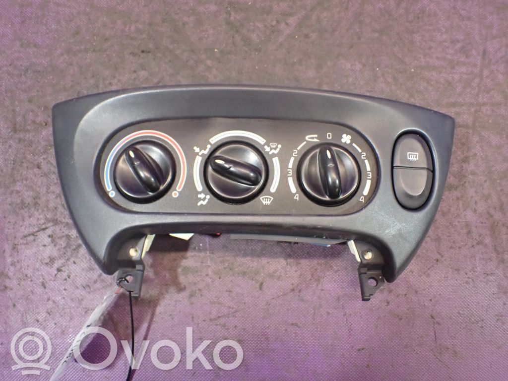Renault Megane I Interior fan control switch 