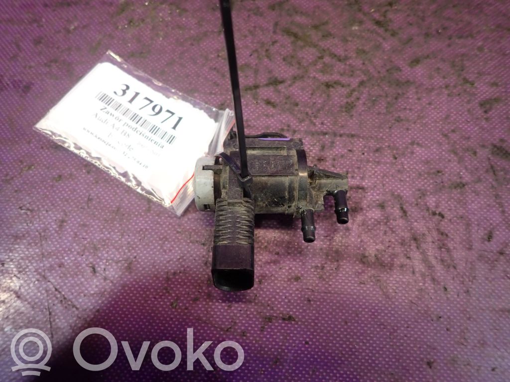 Audi A4 S4 B8 8K Supapă vacuum