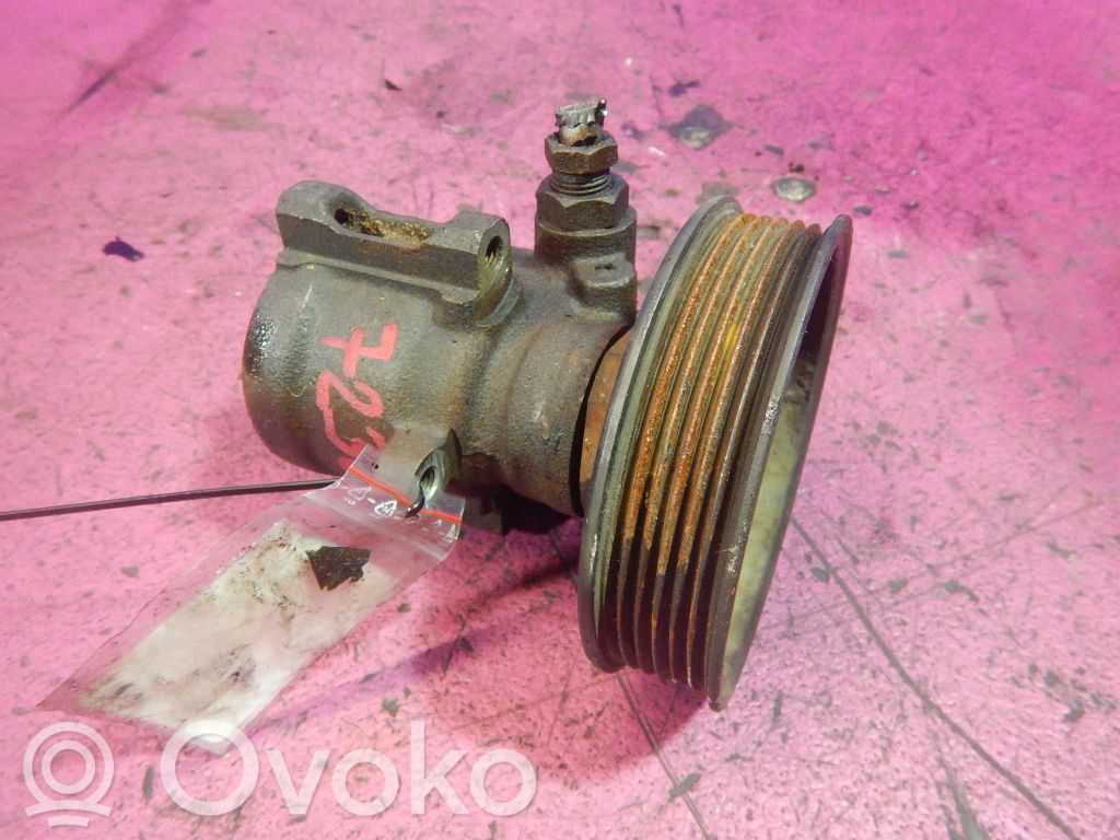 Volkswagen Golf IV Power steering pump 
