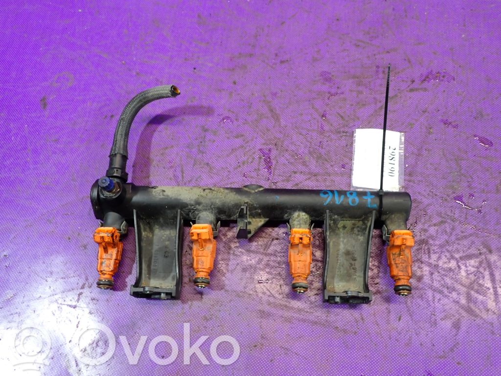 Peugeot 206 Listwa wtryskowa